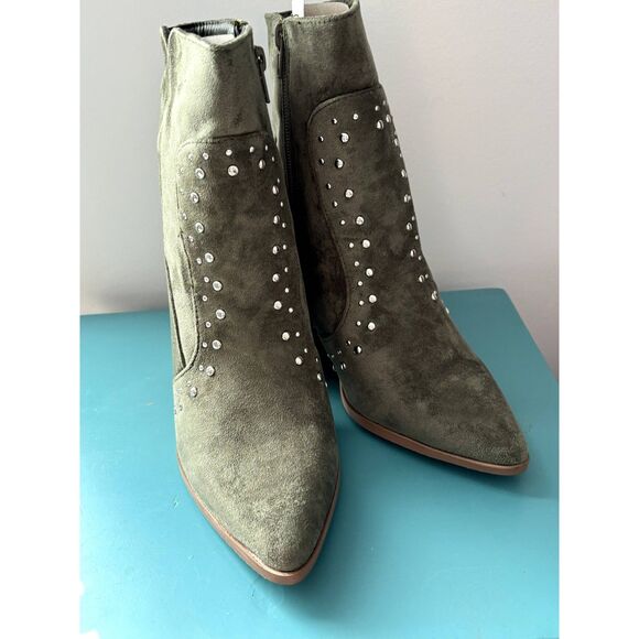 Yoki Hotstone Suede Western Bootie Ankle Boots Women's Size 7 New with Box - Picture 1 of 10